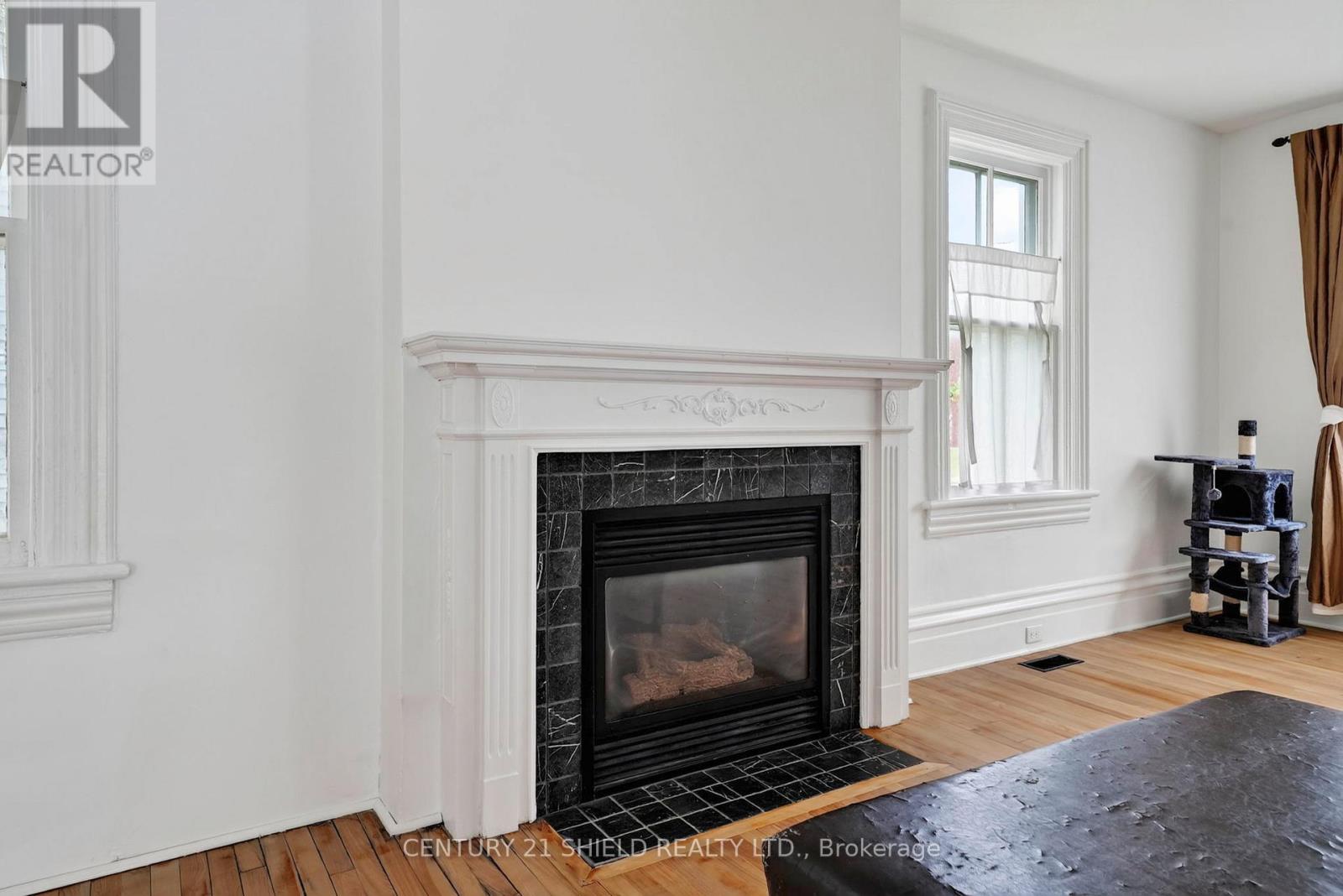 430 SYDNEY STREET - 12