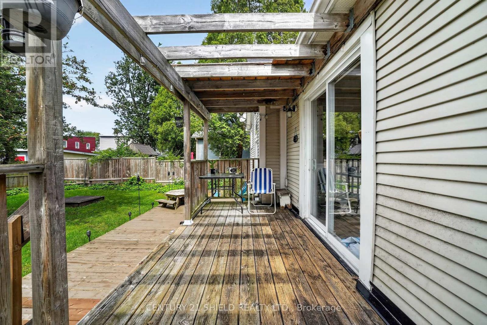430 SYDNEY STREET - 43