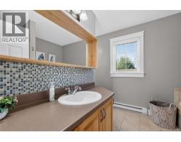 17 Zoel Street, Dieppe, NB E1A0E5 Photo 18
