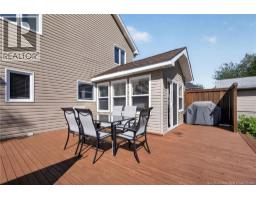 Living room - 17 Zoel Street, Dieppe, NB E1A0E5 Photo 12