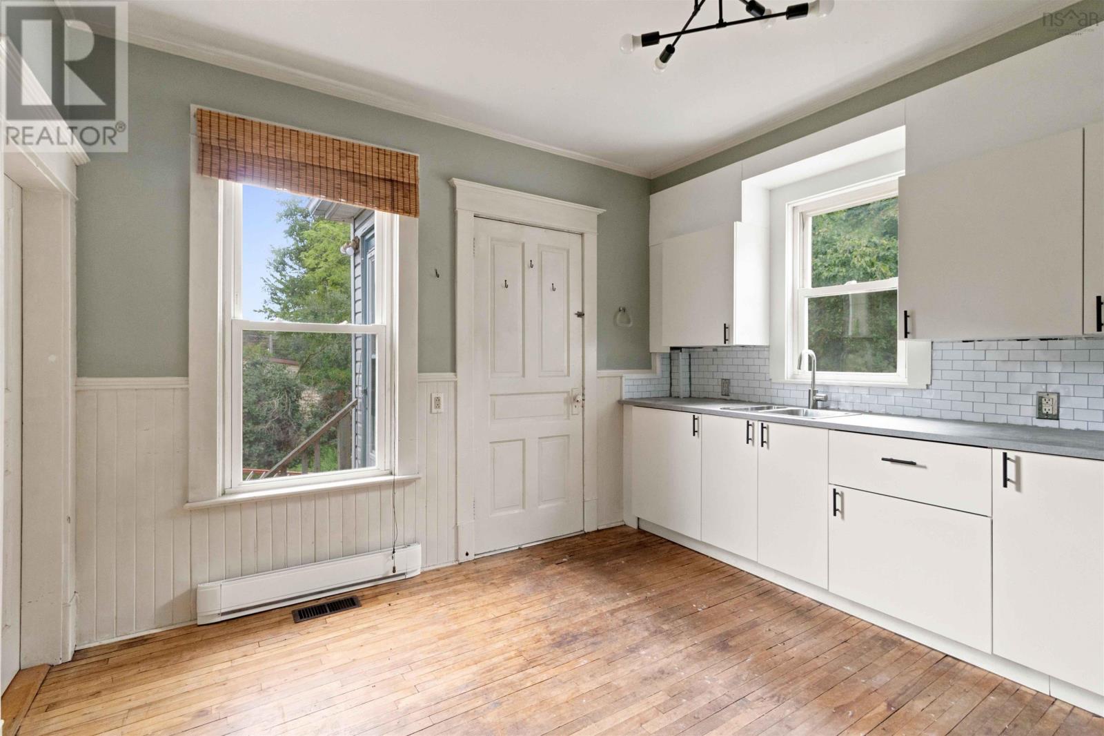 80, 82, 84 Osborne Street - 28