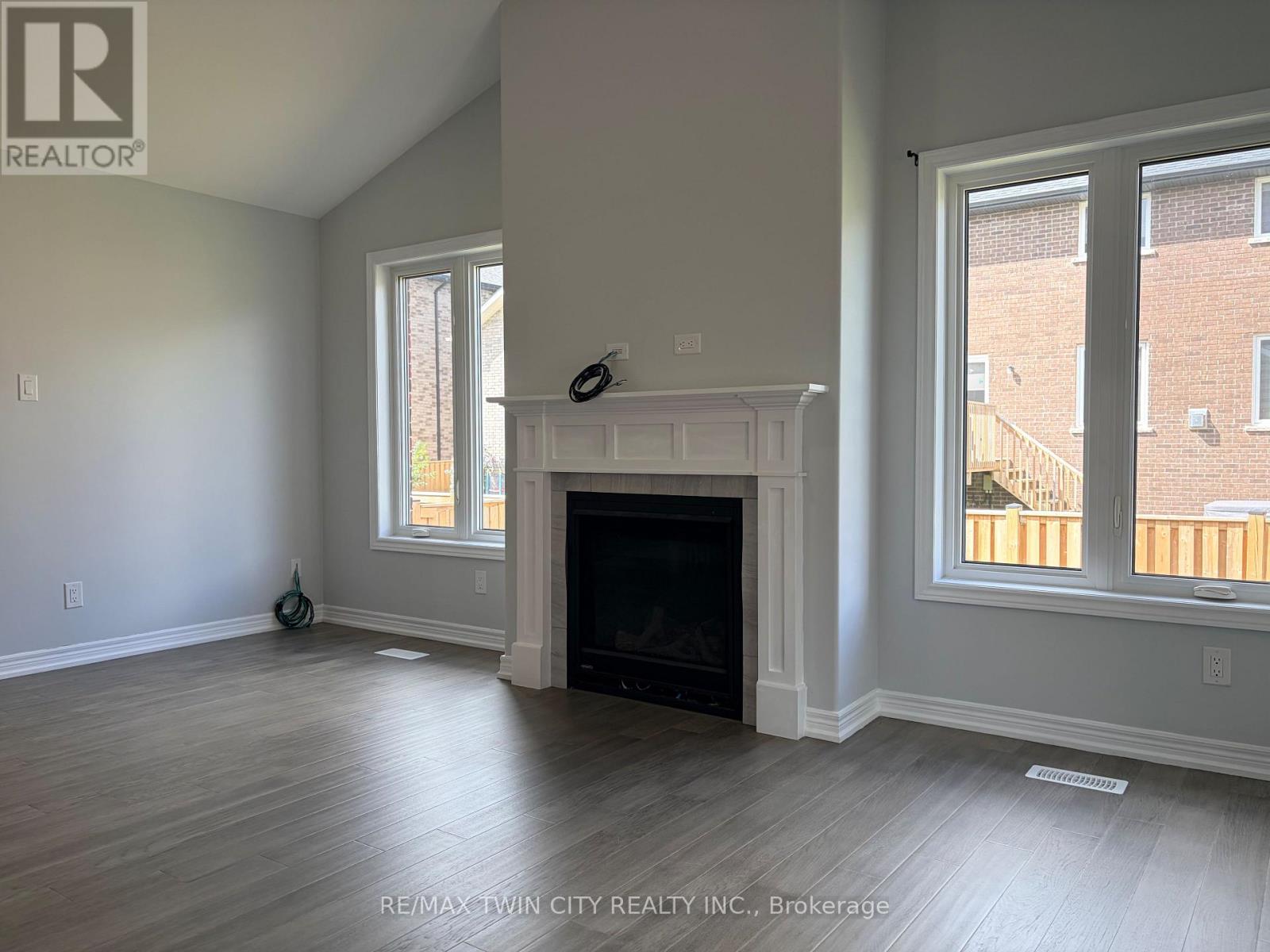 613 LEMAY GROVE - 11