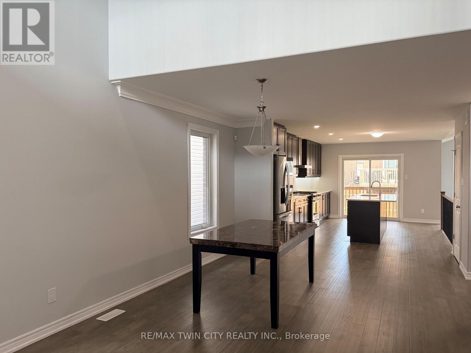613 LEMAY GROVE - 3