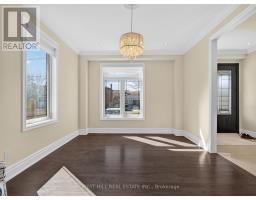 Family room - 114 Regent Road, Toronto, ON M3K1H4 Photo 7