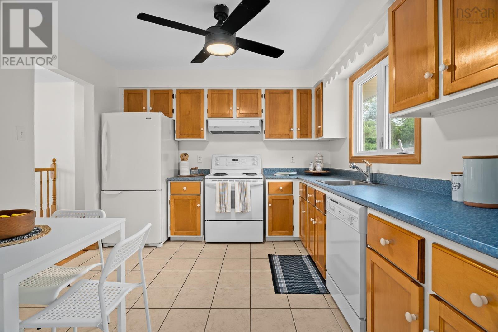 20 Parkland Avenue - 12