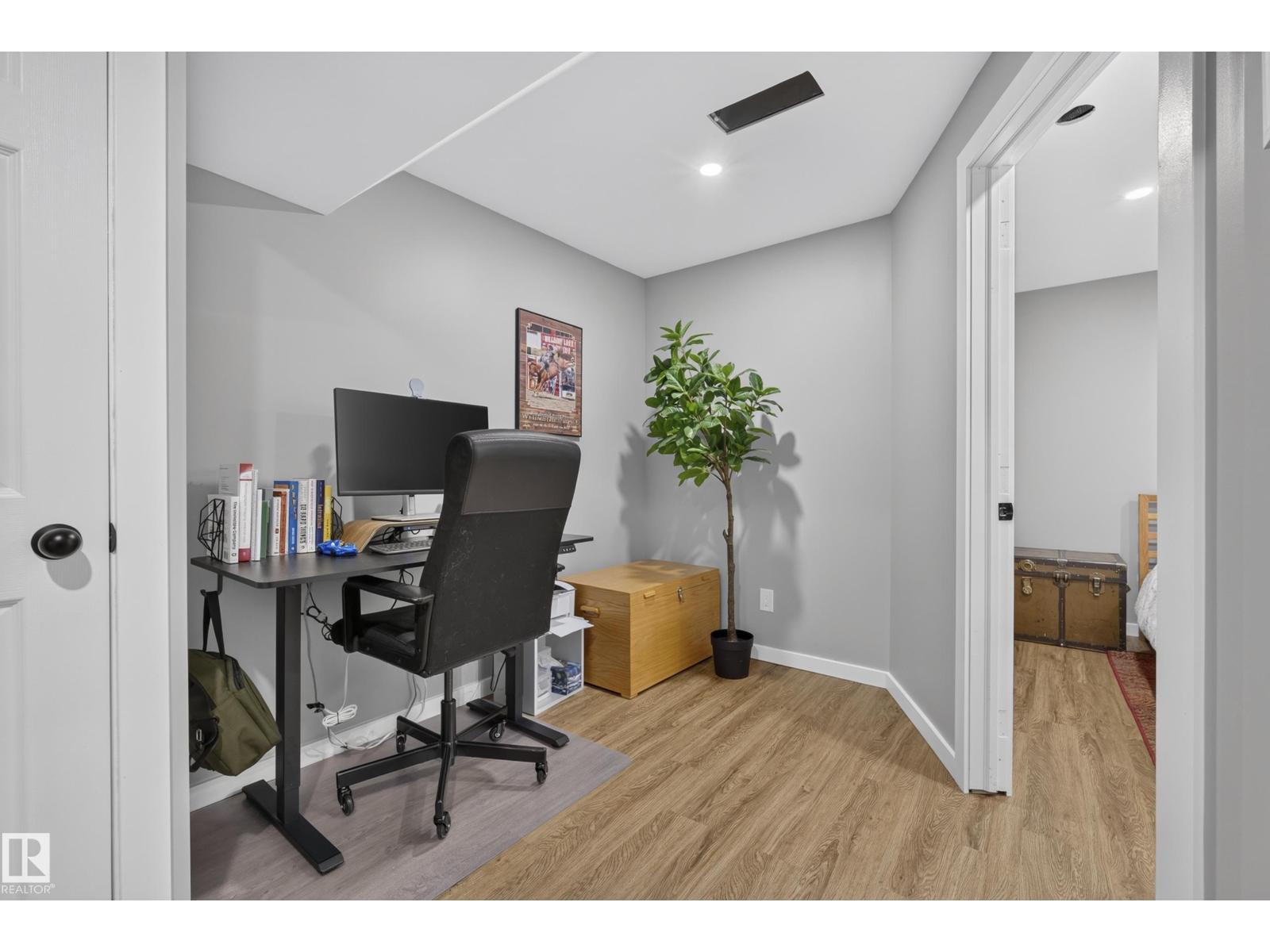 380 BOTHWELL DR - 29