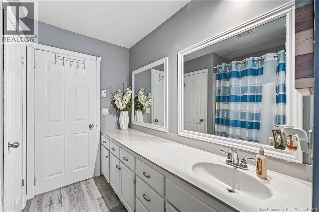 73 Hawthorne Street - Image 32