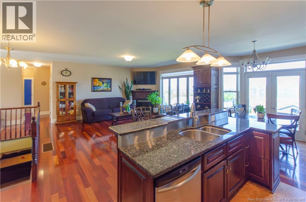 3 Pioneer Avenue - Image 14