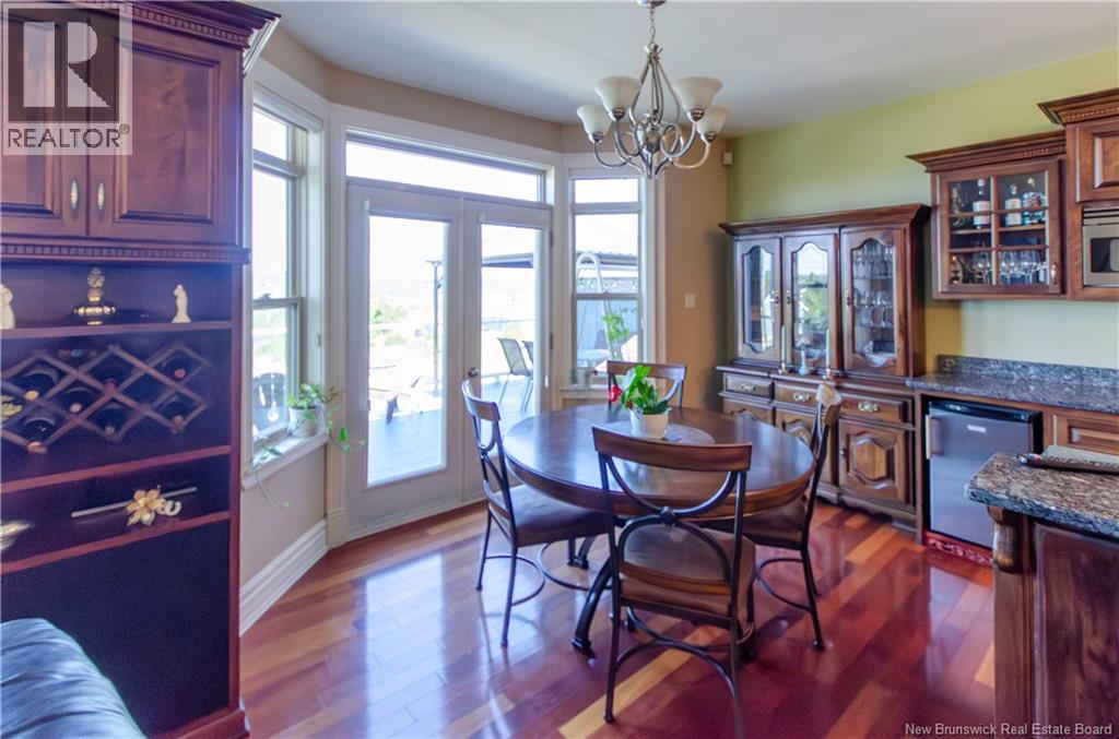 3 Pioneer Avenue - Image 12