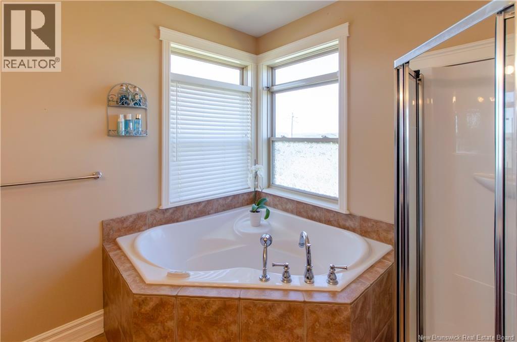 3 Pioneer Avenue - 32