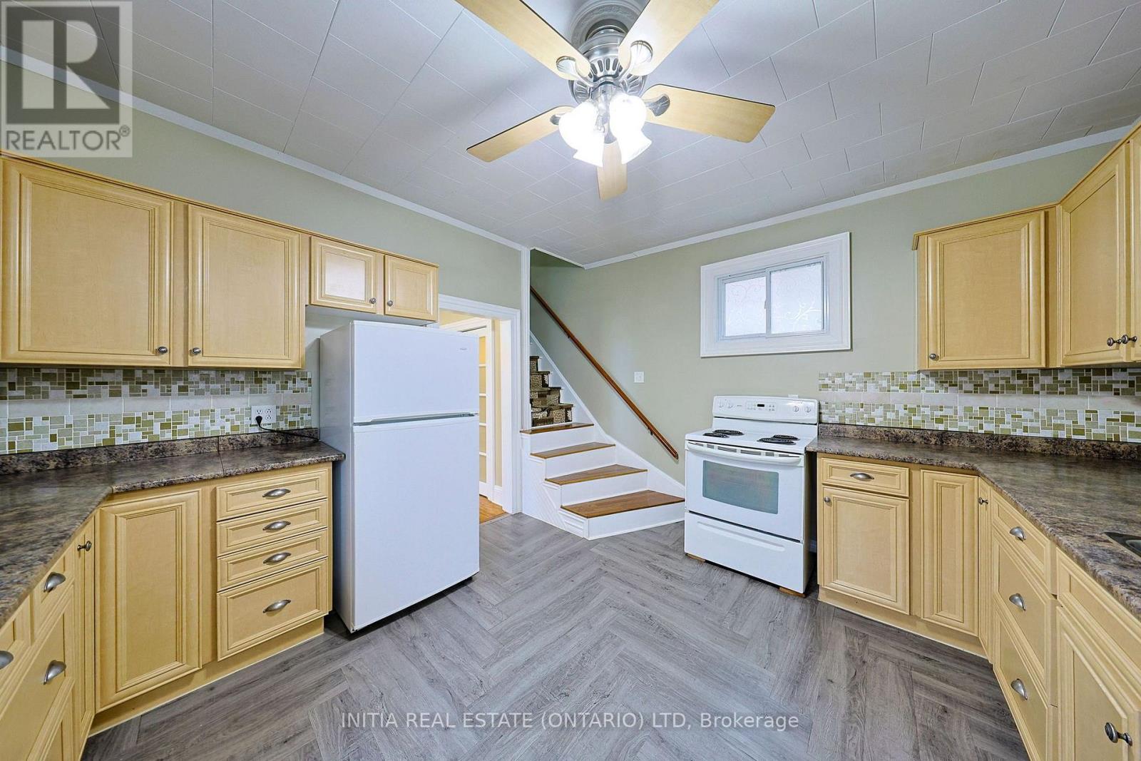 221 BRIGHT STREET - 8