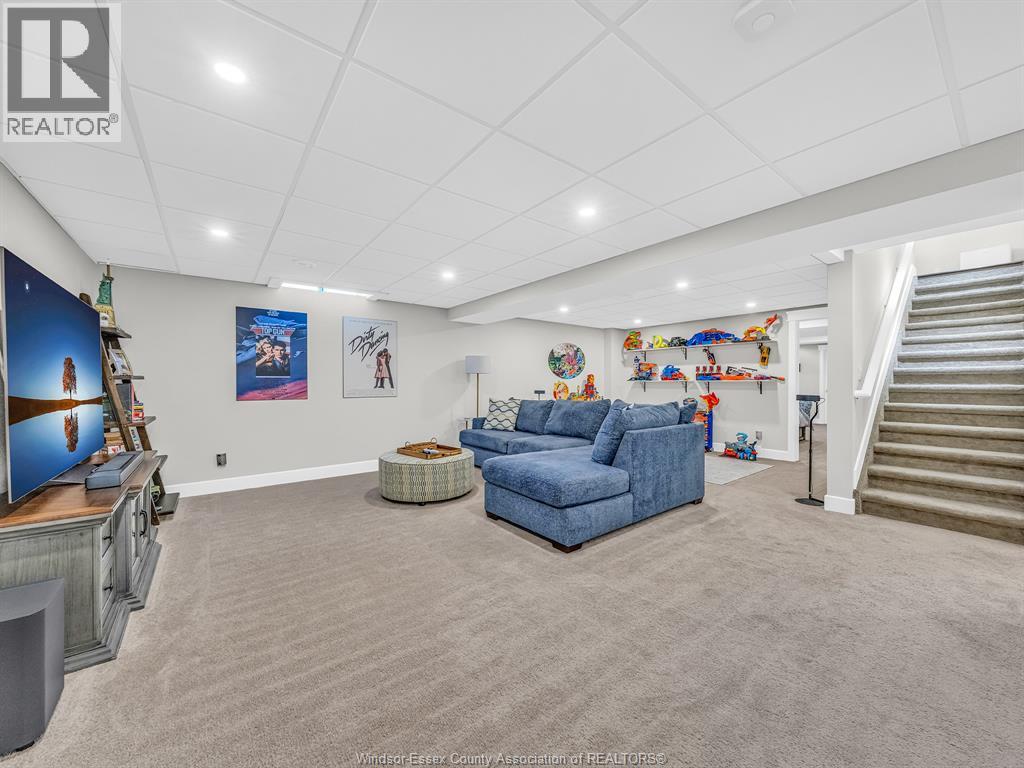 240 OLD TECUMSEH ROAD - 39