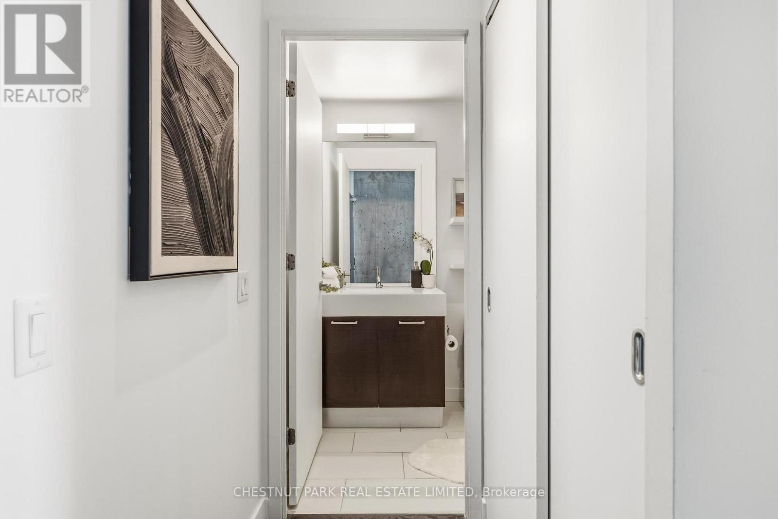 #901 90 BROADVIEW AVENUE - 12