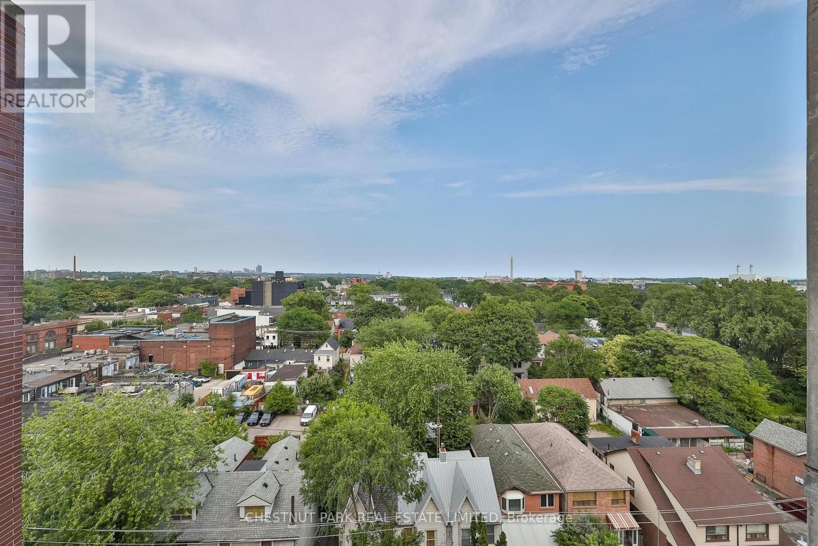 #901 90 BROADVIEW AVENUE - 14