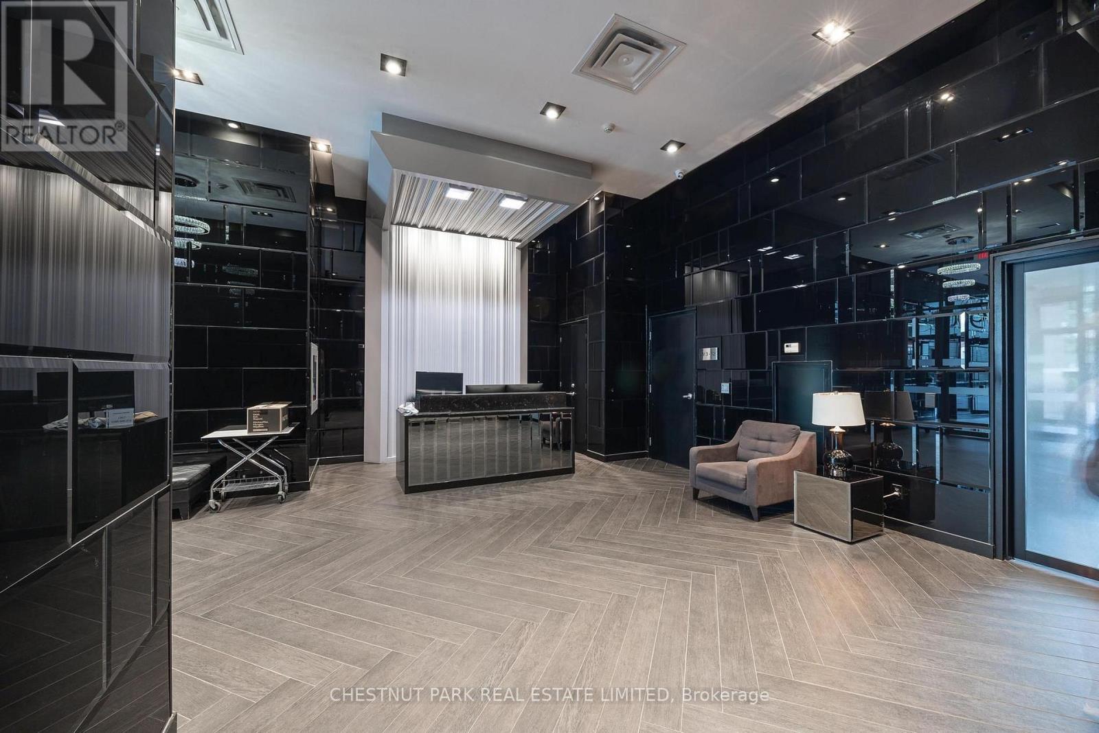 #901 90 BROADVIEW AVENUE - 15