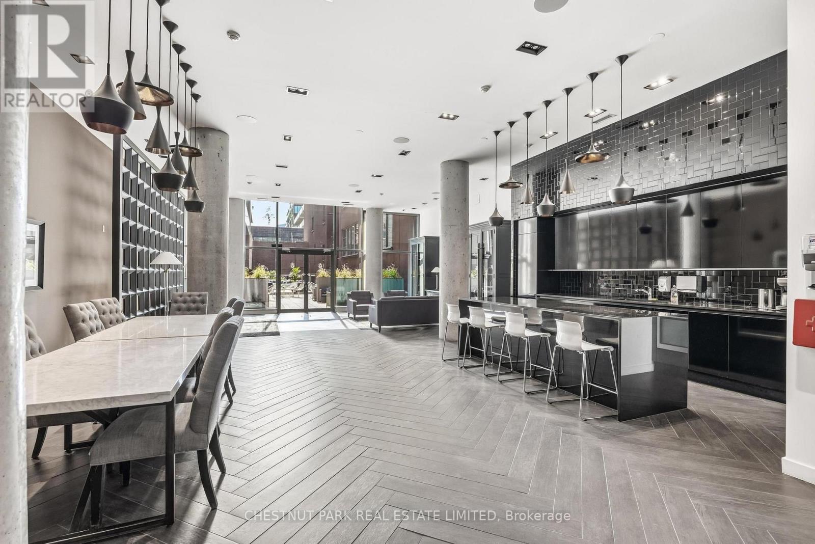 #901 90 BROADVIEW AVENUE - 17