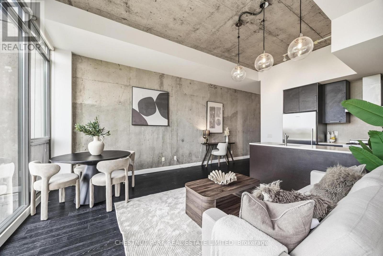 #901 90 BROADVIEW AVENUE - 5