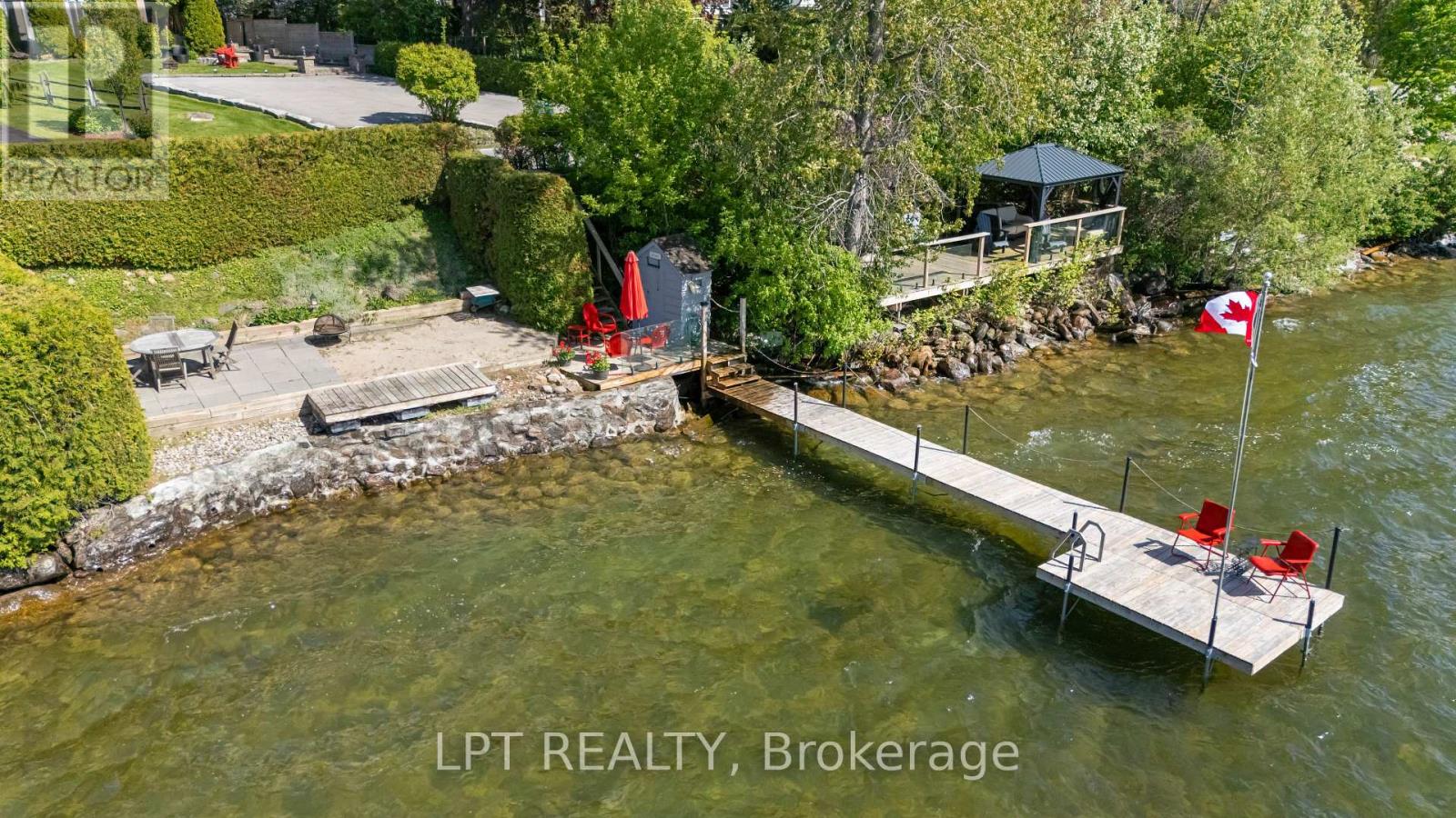 145 LAKE DRIVE N - 45