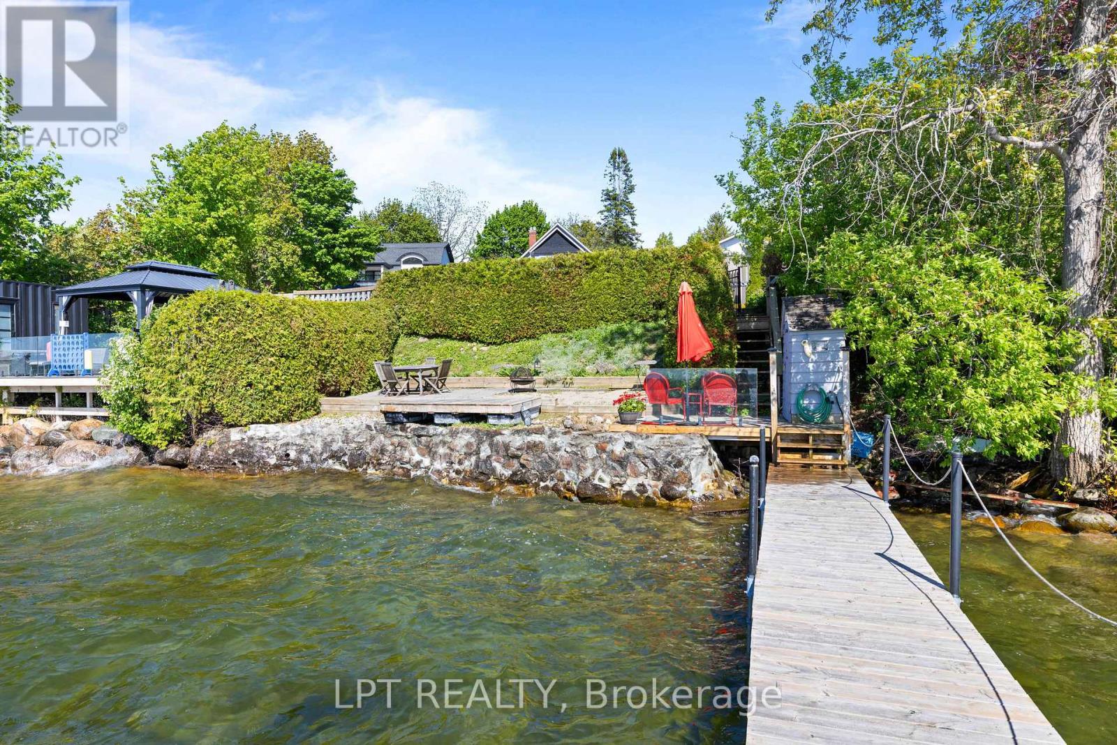 145 LAKE DRIVE N - Image 46
