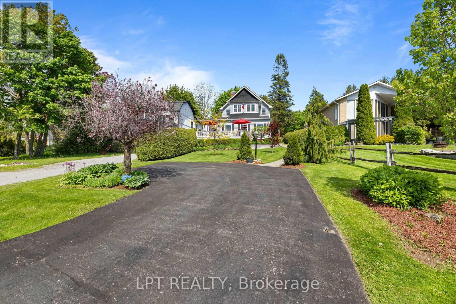 145 LAKE DRIVE N - Image 5