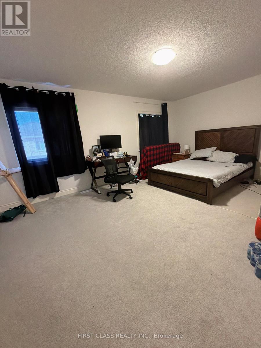 325 BOUNDARY BOULEVARD - Image 9