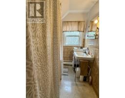 6 Chestnut Street, Trenton, NS B0K1X0 Photo 21