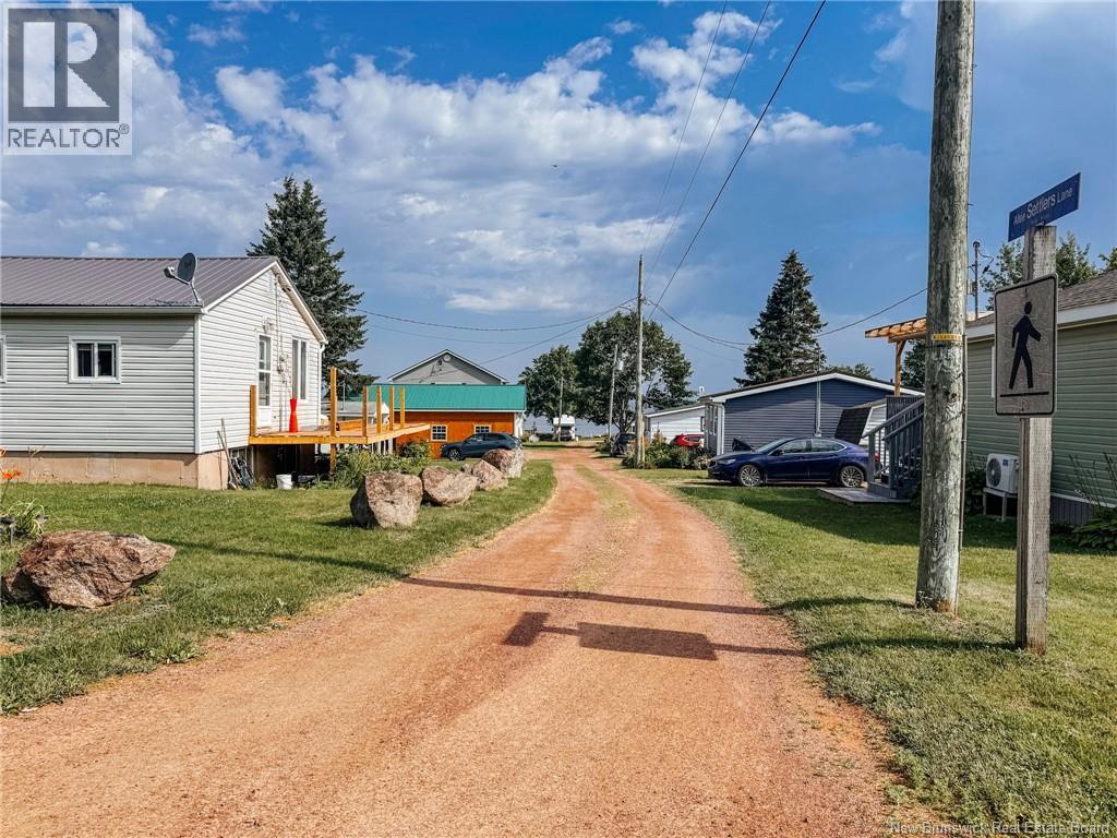 114 Irwin's Point Road - 35