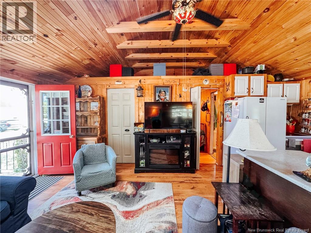 114 Irwin's Point Road - Image 9