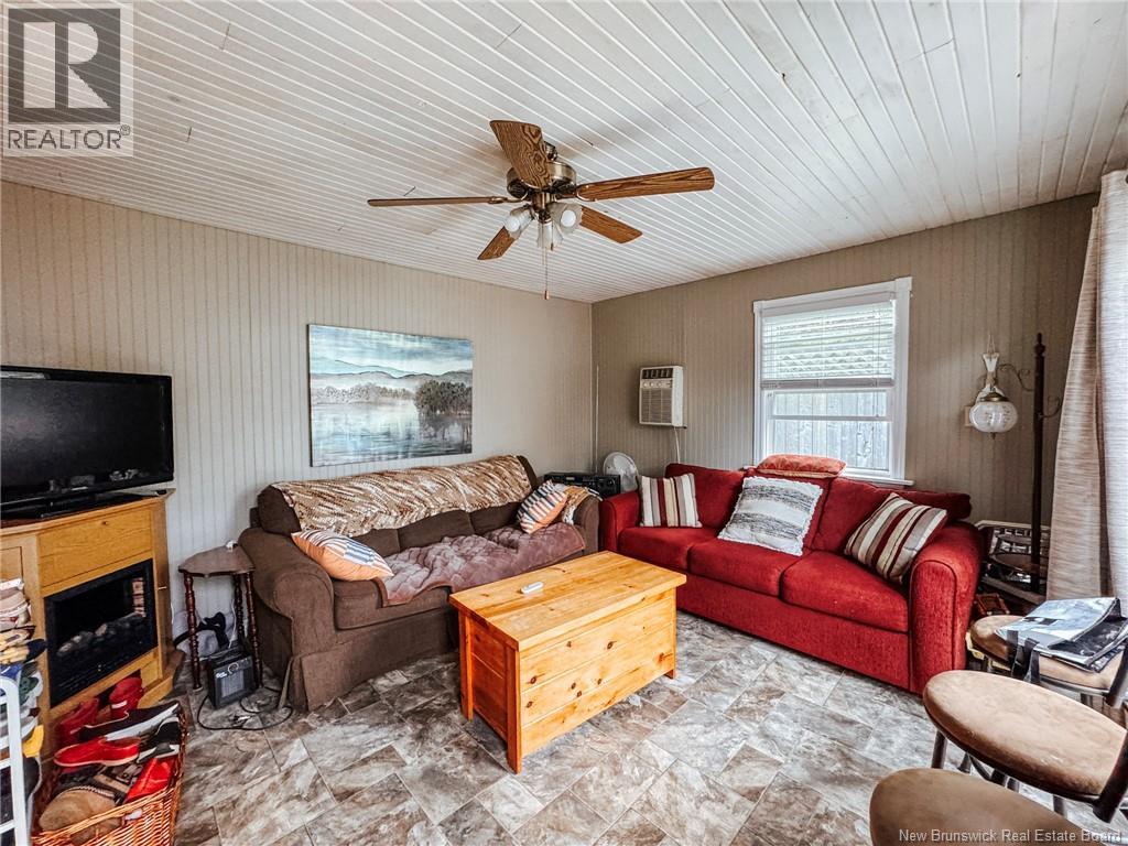 114 Irwin's Point Road - 21