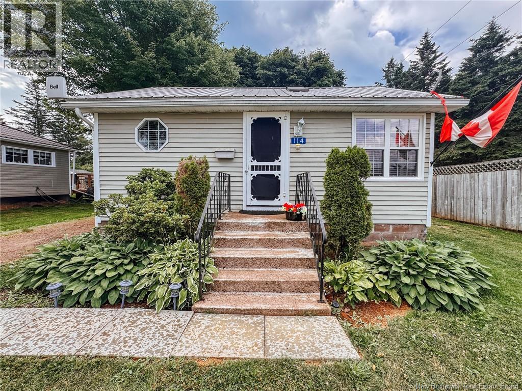 114 Irwin's Point Road - 2