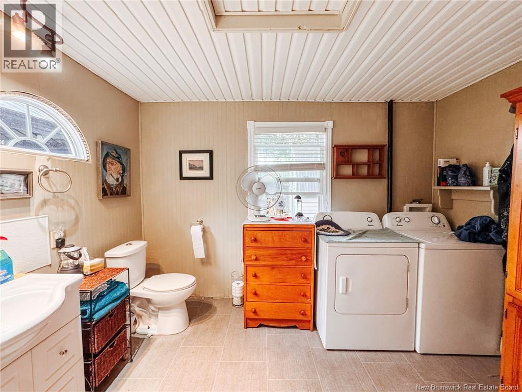 114 Irwin's Point Road - Image 20