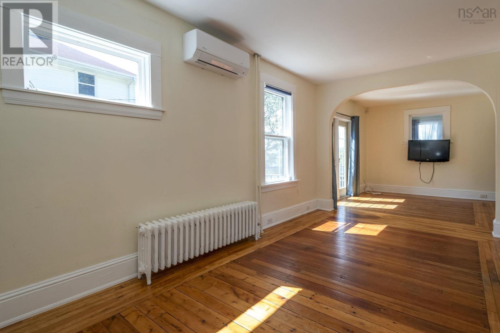 412 Granville Street - 16