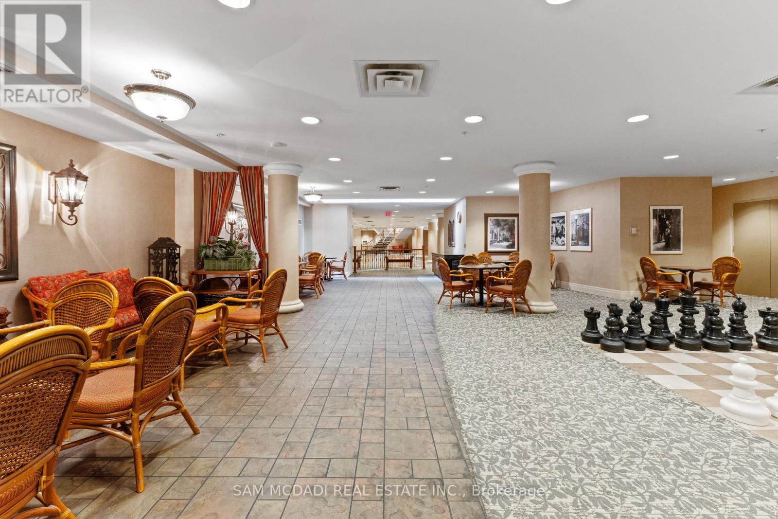 #1107 350 PRINCESS ROYAL DRIVE - Image 36