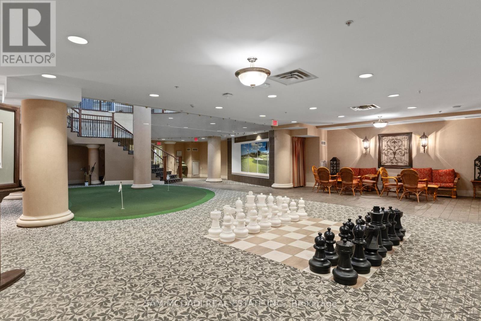 #1107 350 PRINCESS ROYAL DRIVE - Image 37