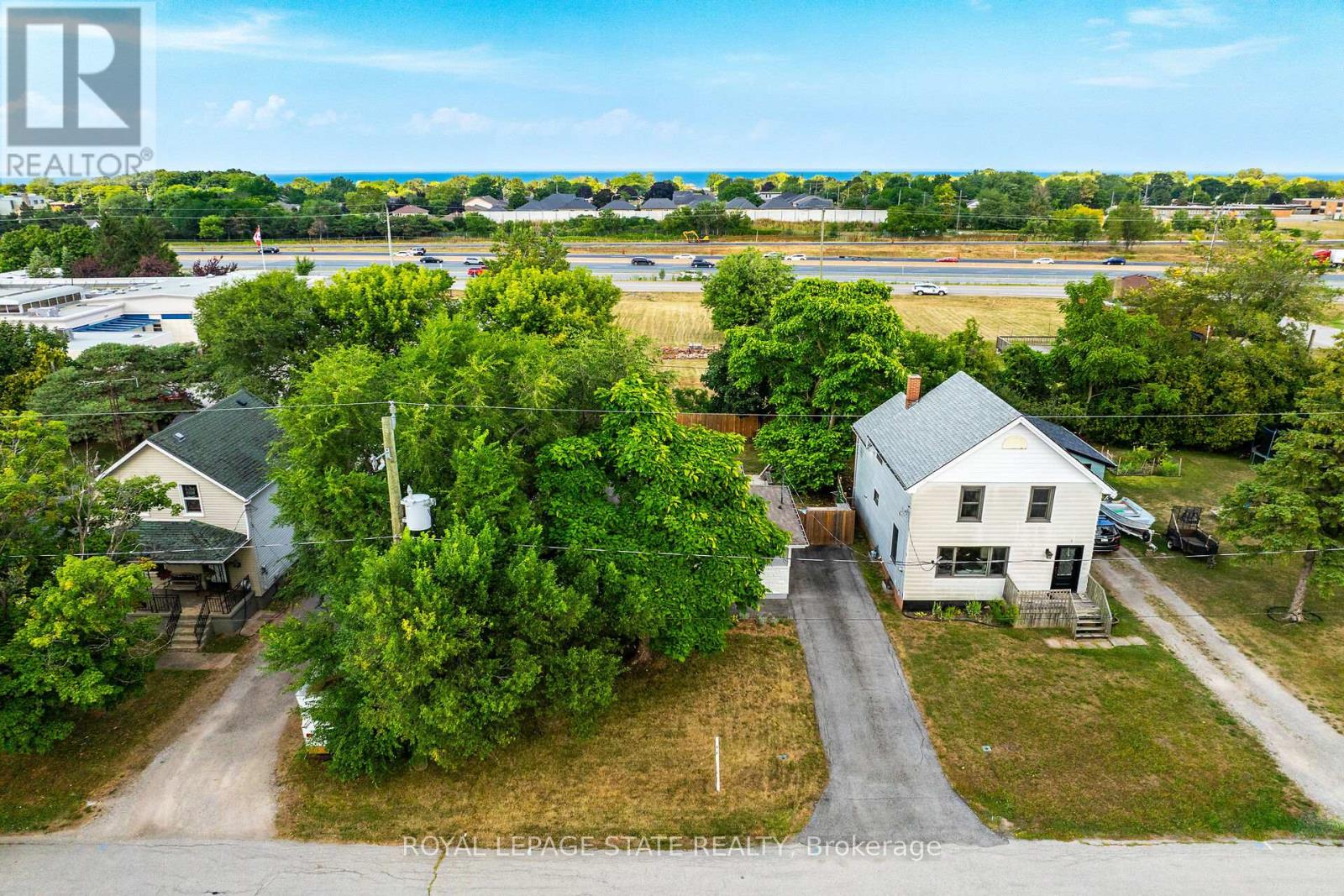6 LINCOLN AVENUE - 33