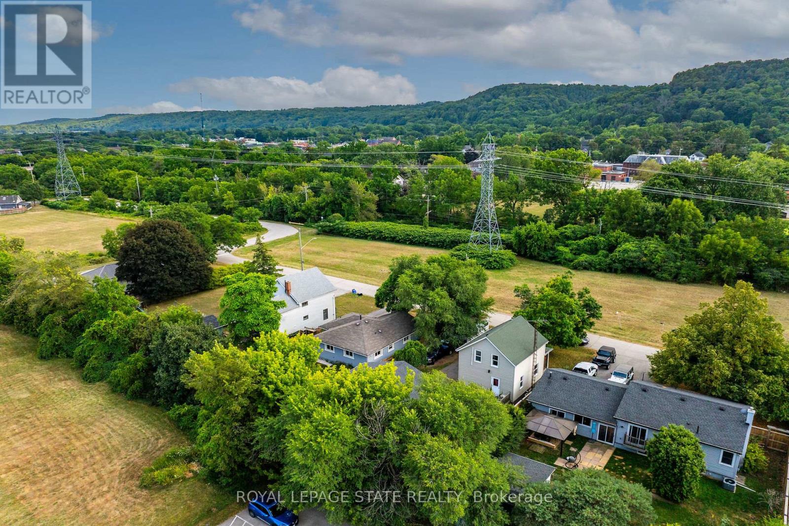 6 LINCOLN AVENUE - 38