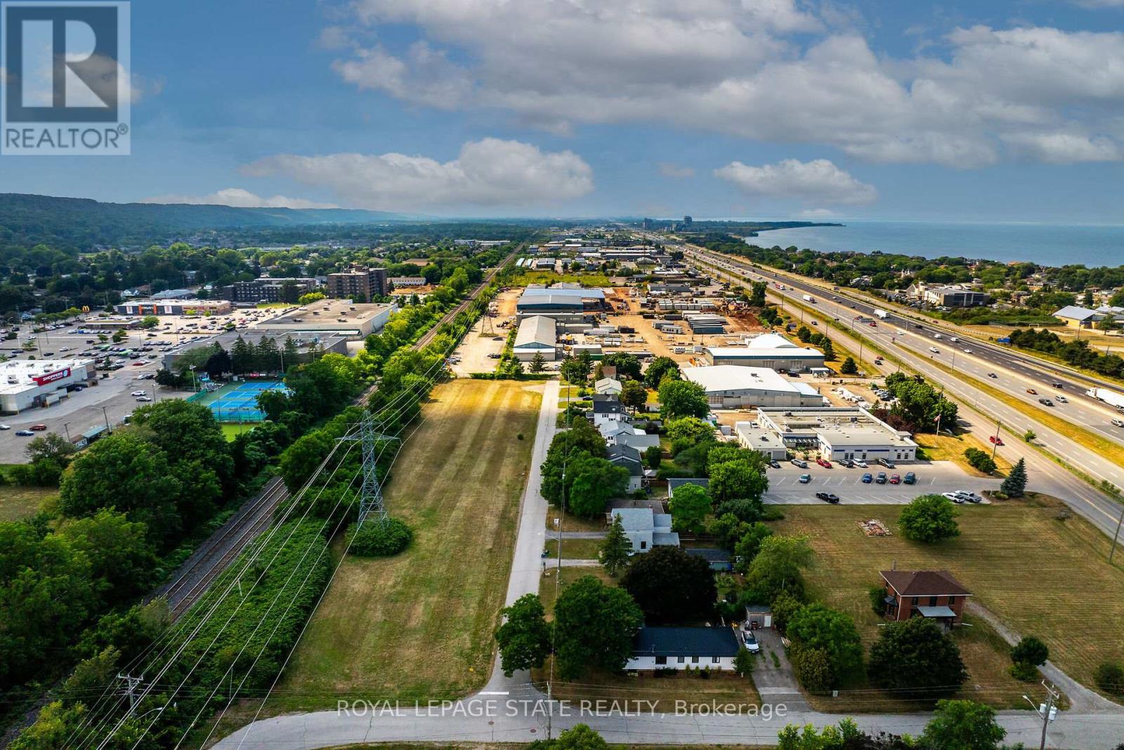 6 LINCOLN AVENUE - 42