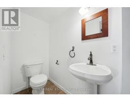 76 Main Street E, Mapleton, ON N0G1P0 Photo 17