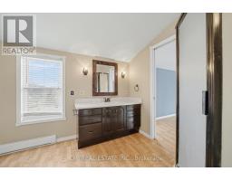 76 Main Street E, Mapleton, ON N0G1P0 Photo 28