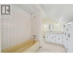 76 Main Street E, Mapleton, ON N0G1P0 Photo 40