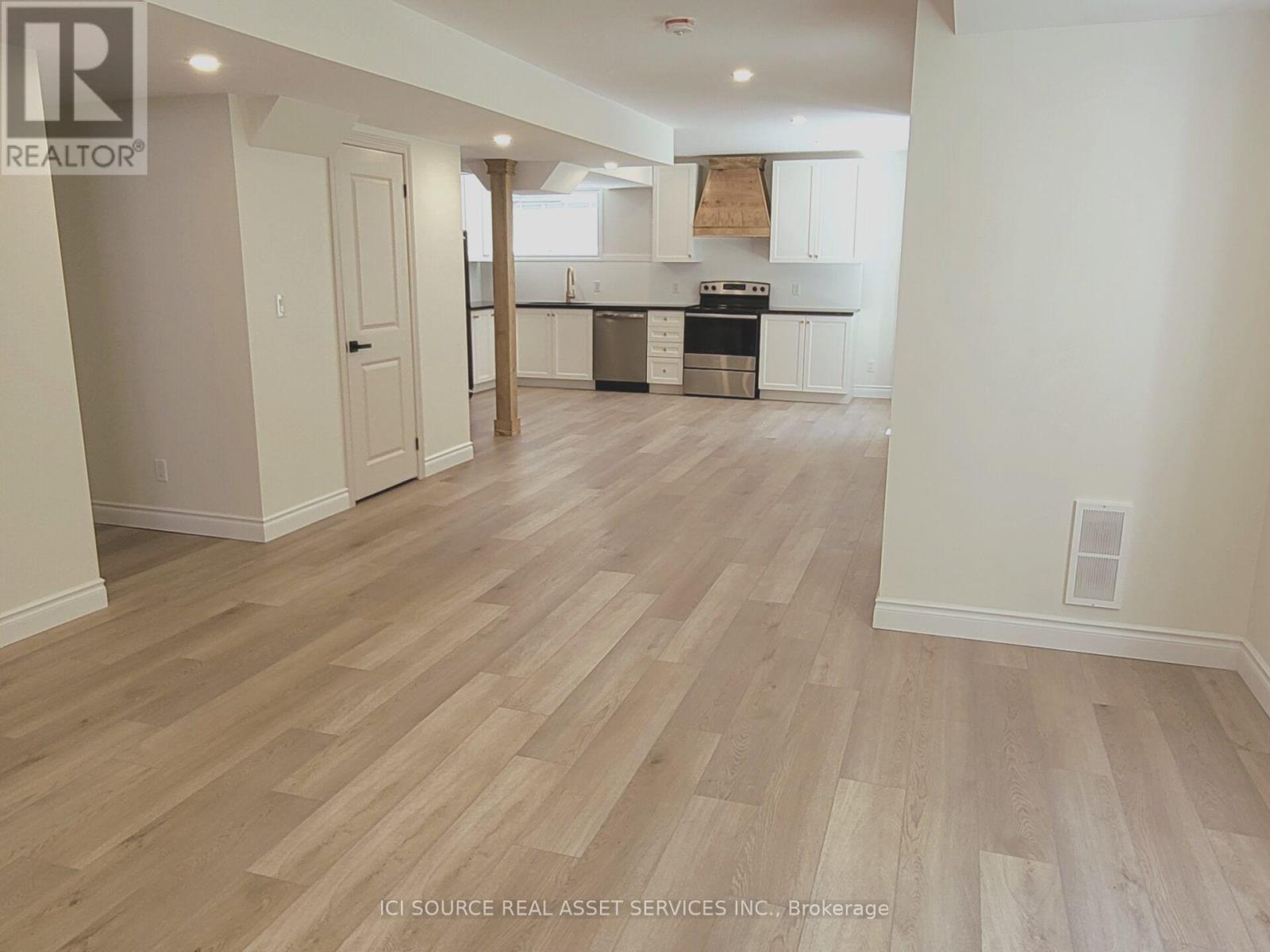 #Lower 66 White Sands Way, Wasaga Beach, Ontario, L9Z0E1, Wasaga Beach, Ontario — photo 3 of 5