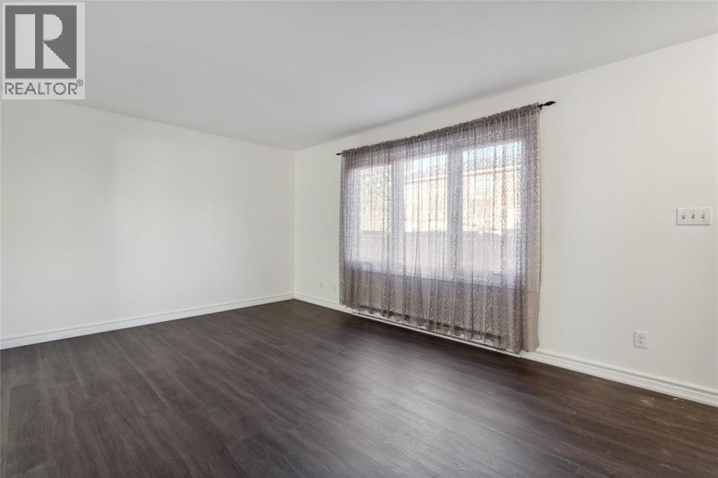 #3 885 Carleton Place, Sarnia, Ontario, N7T3V8, Sarnia, Ontario — photo 5 of 5