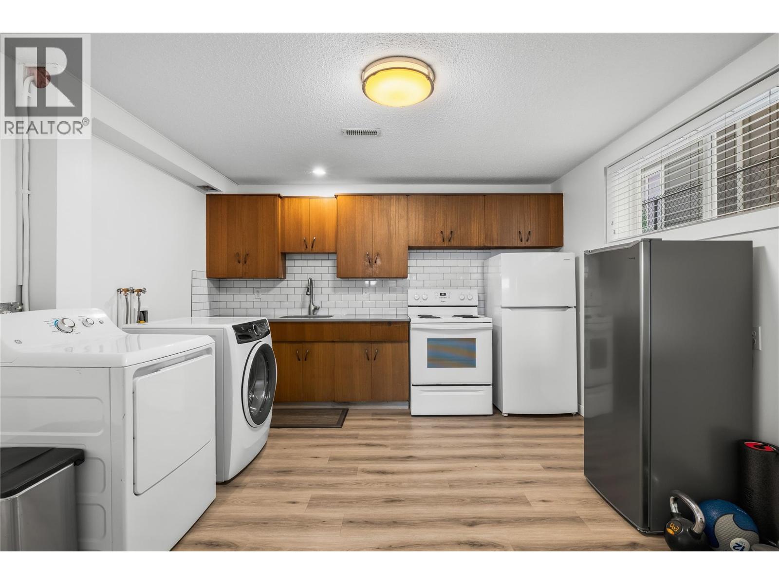 776 Glenwood Avenue, Kelowna