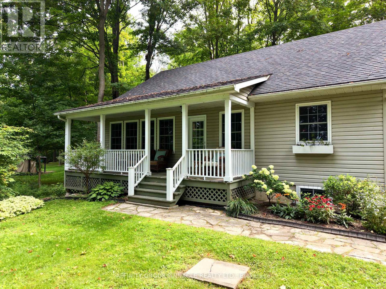 38 WESTVIEW DRIVE - 3