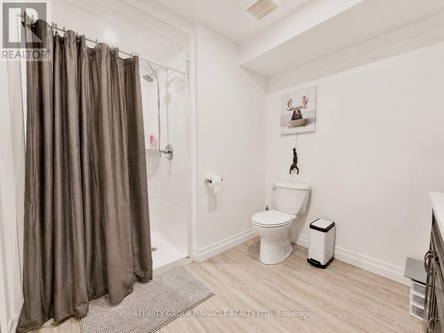 38 WESTVIEW DRIVE - 37