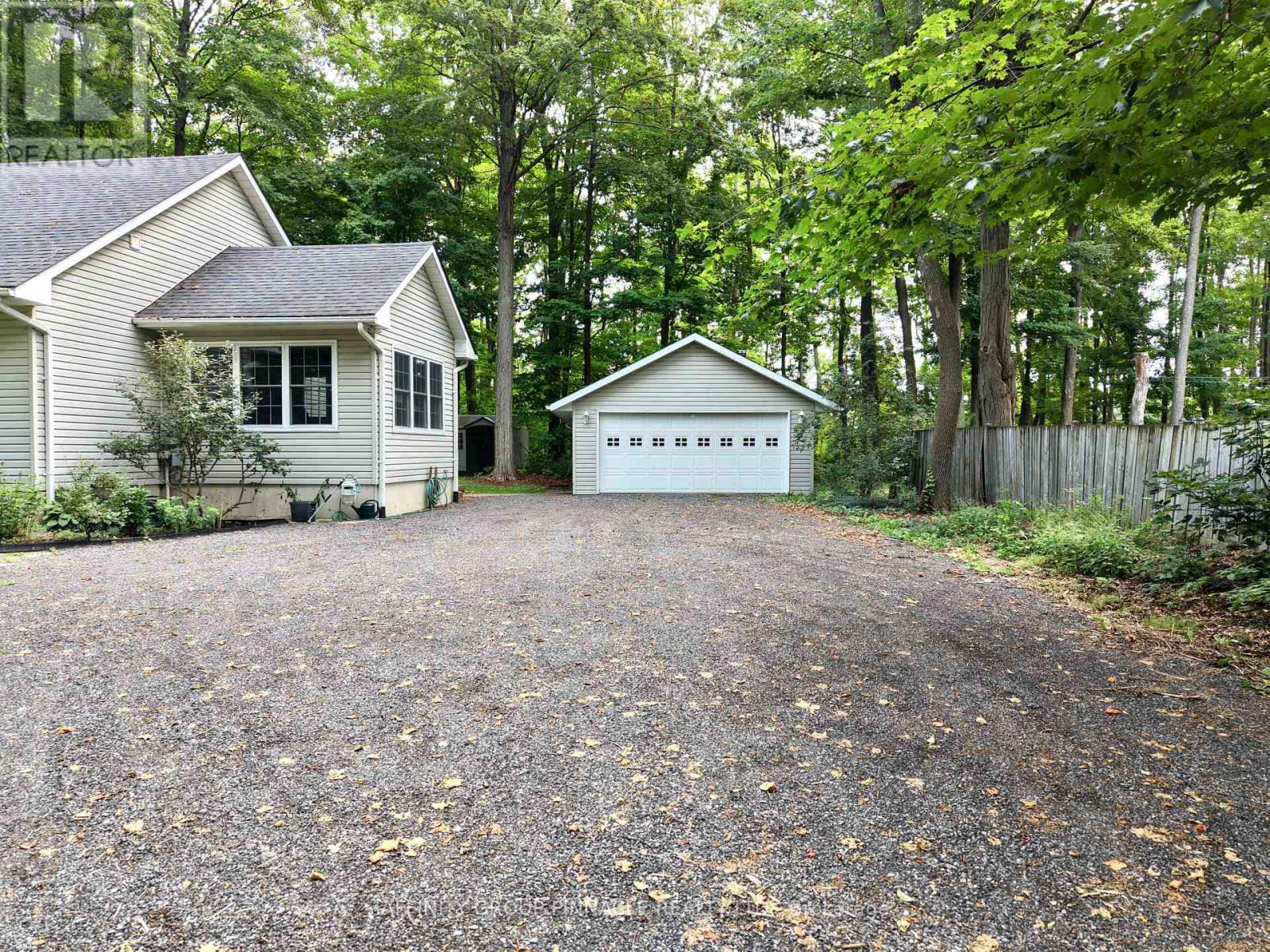 38 WESTVIEW DRIVE - 6