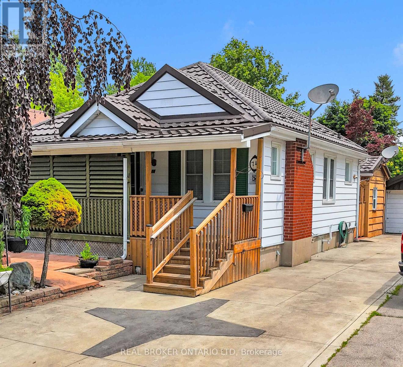 2 bedroom Single Family exterior, 74 Sterling Street, London East (East G), Ontario