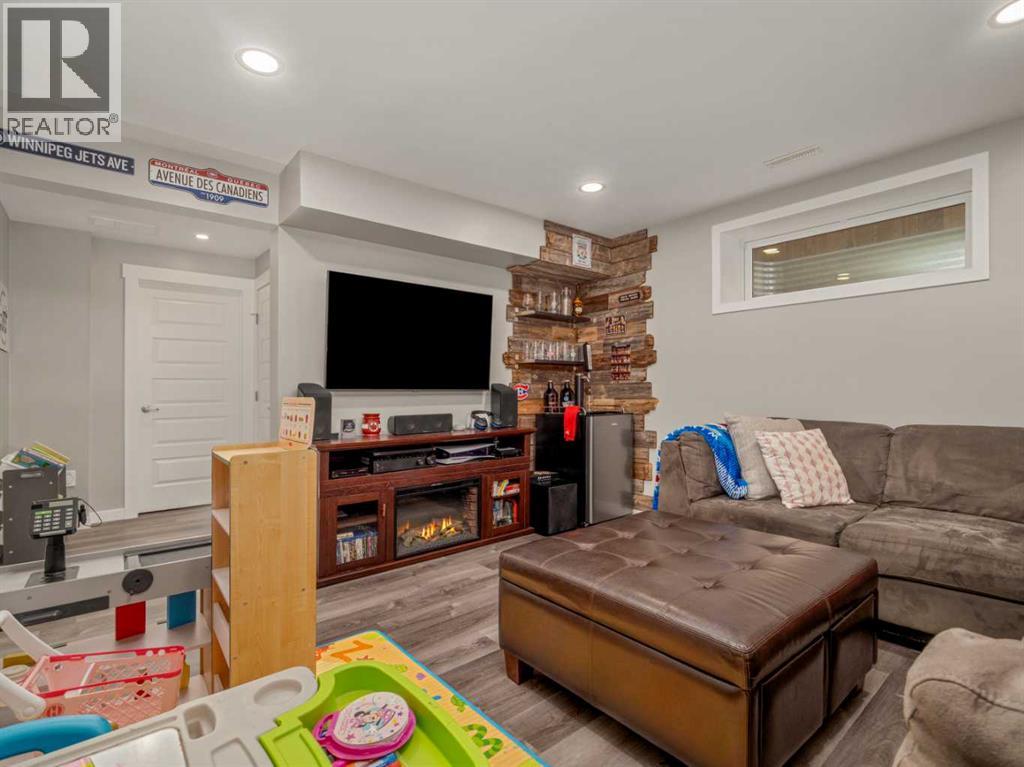 386 Moonlight Way W - 38