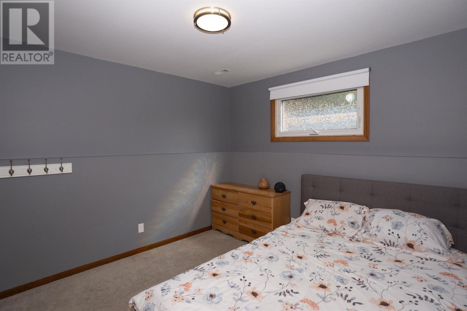 556 Laurentian DR - Image 26