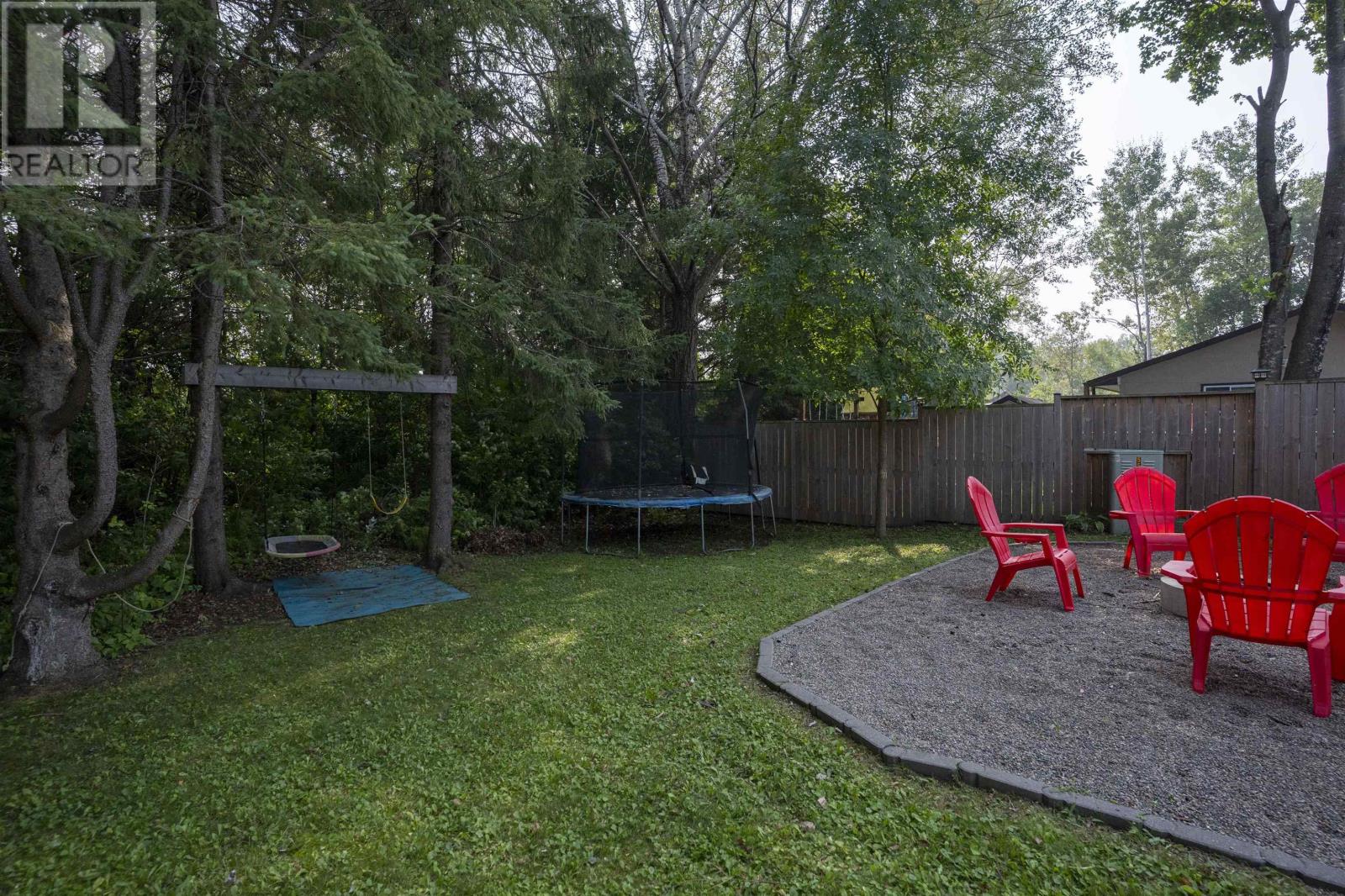 556 Laurentian DR - 39